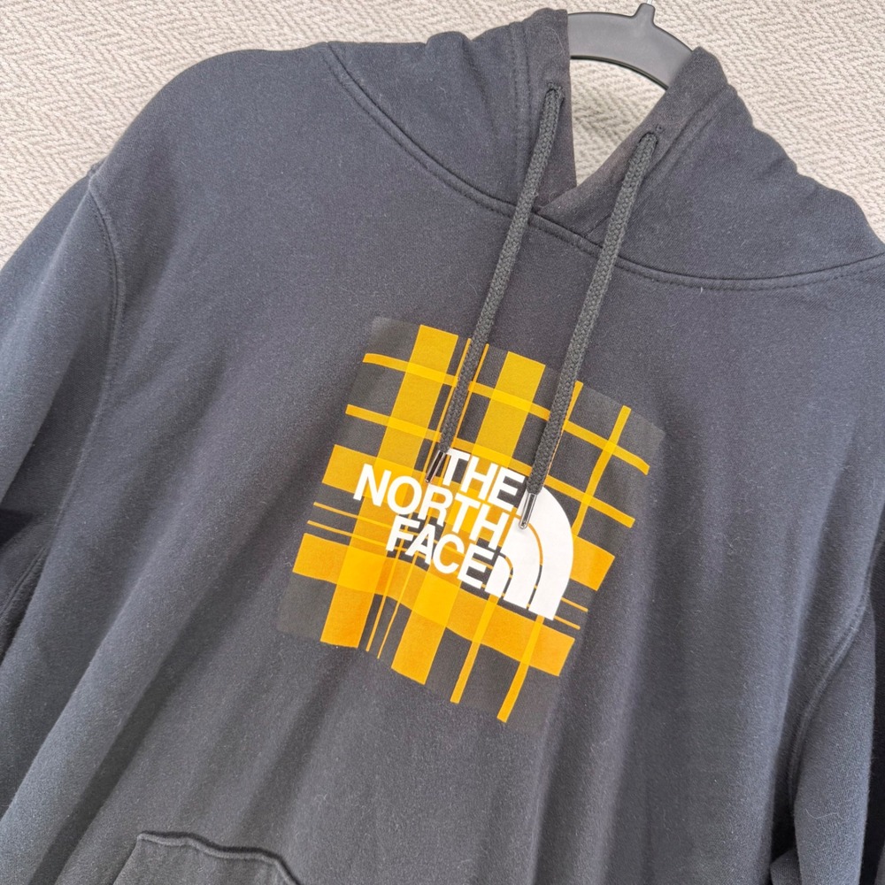 The North Face Mens Black Plaid Box Logo Pullover Hoodie Size L Warm Soft Comfy